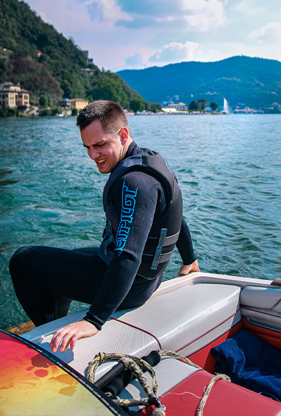 wakesurf-wakeboard-lake-como-comoboatteam