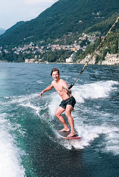 wakesurf-wakeboard-lake-como-comoboatteam